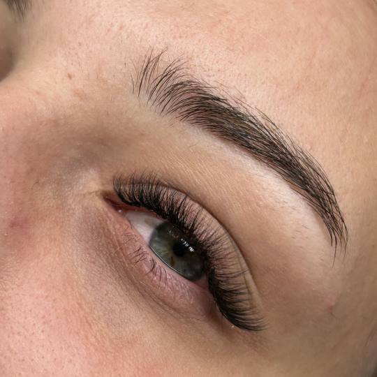 Zen Spot #zagreb Nadogradnja trepavica Ugradnja volumenskih trepavica