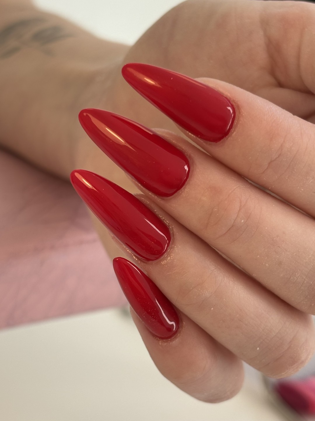 Doll House #zagreb Nadogradnja noktiju Ugradnja noktiju gelom - L dužina