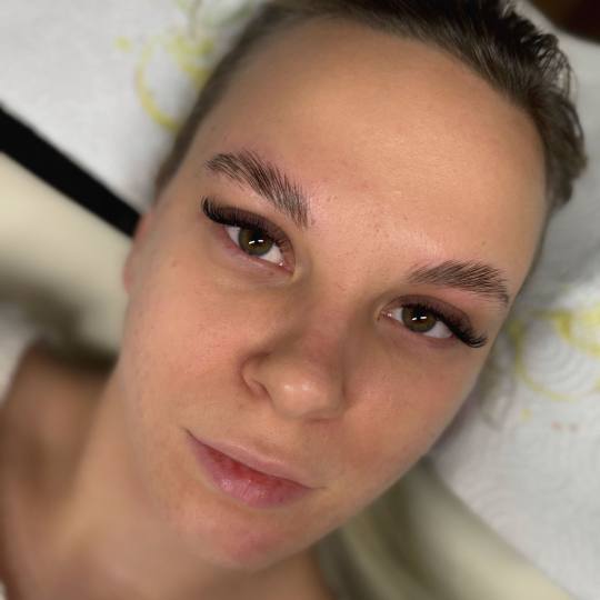 MOELL beauty #zagreb Nadogradnja trepavica Ugradnja volumenskih trepavica