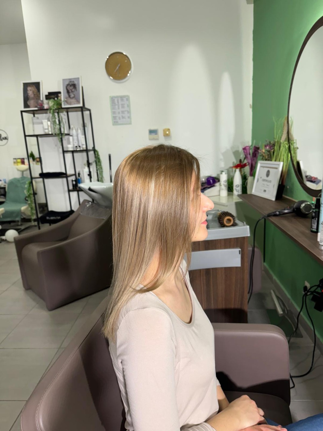 Bojanje kose/preljev - poluduga kosa - Style 1, Zagreb Pramenovi Frizerski saloni Pramenovi, Zagreb, Gornja Dubrava