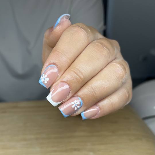 Minie #zapresic Korekcija noktiju Korekcija / nadopuna noktiju