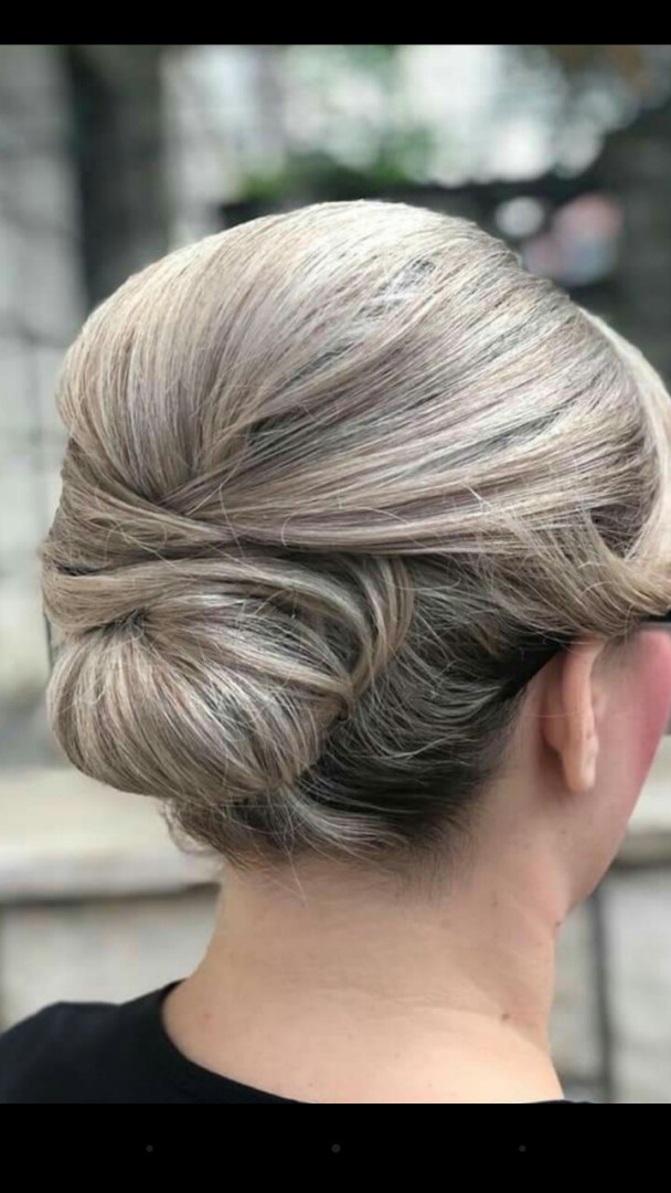 Rio #zagreb Svečane i frizure za svadbu Frizura za maturantice