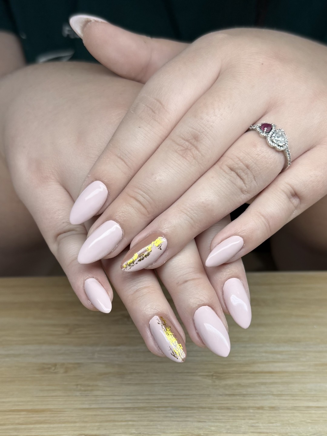 Minie #zapresic Korekcija noktiju Korekcija / nadopuna noktiju