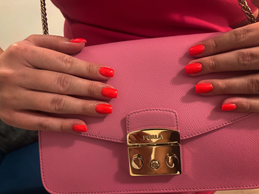 Hanni Beauty #split Ojačavanje noktiju Ojačavanje prirodnih noktiju gelom