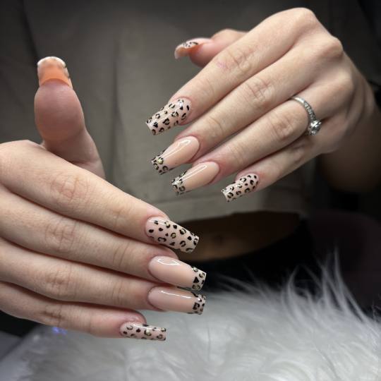 LANA beauty #zagreb Nadogradnja noktiju Ugradnja noktiju - L / XL dužina .