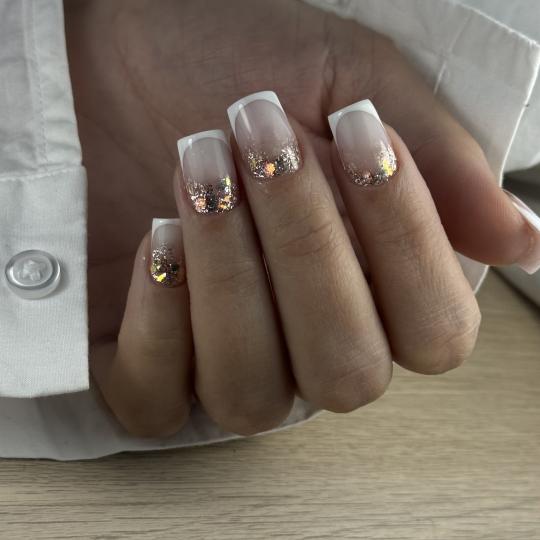 Balaniuk nails studio usluga