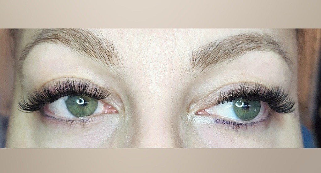 Ugradnja volumenskih trepavica - Sis Beauty Room, Zagreb Nadogradnja trepavica Lice Nadogradnja trepavica, Zagreb, Donji grad - Centar