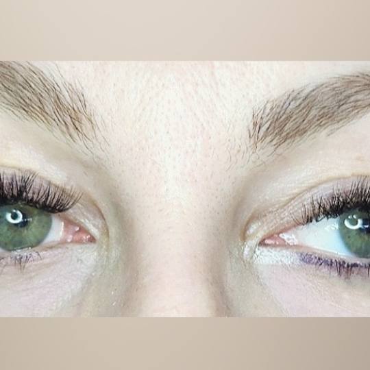 Sis Beauty Room #zagreb Nadogradnja trepavica Ugradnja volumenskih trepavica