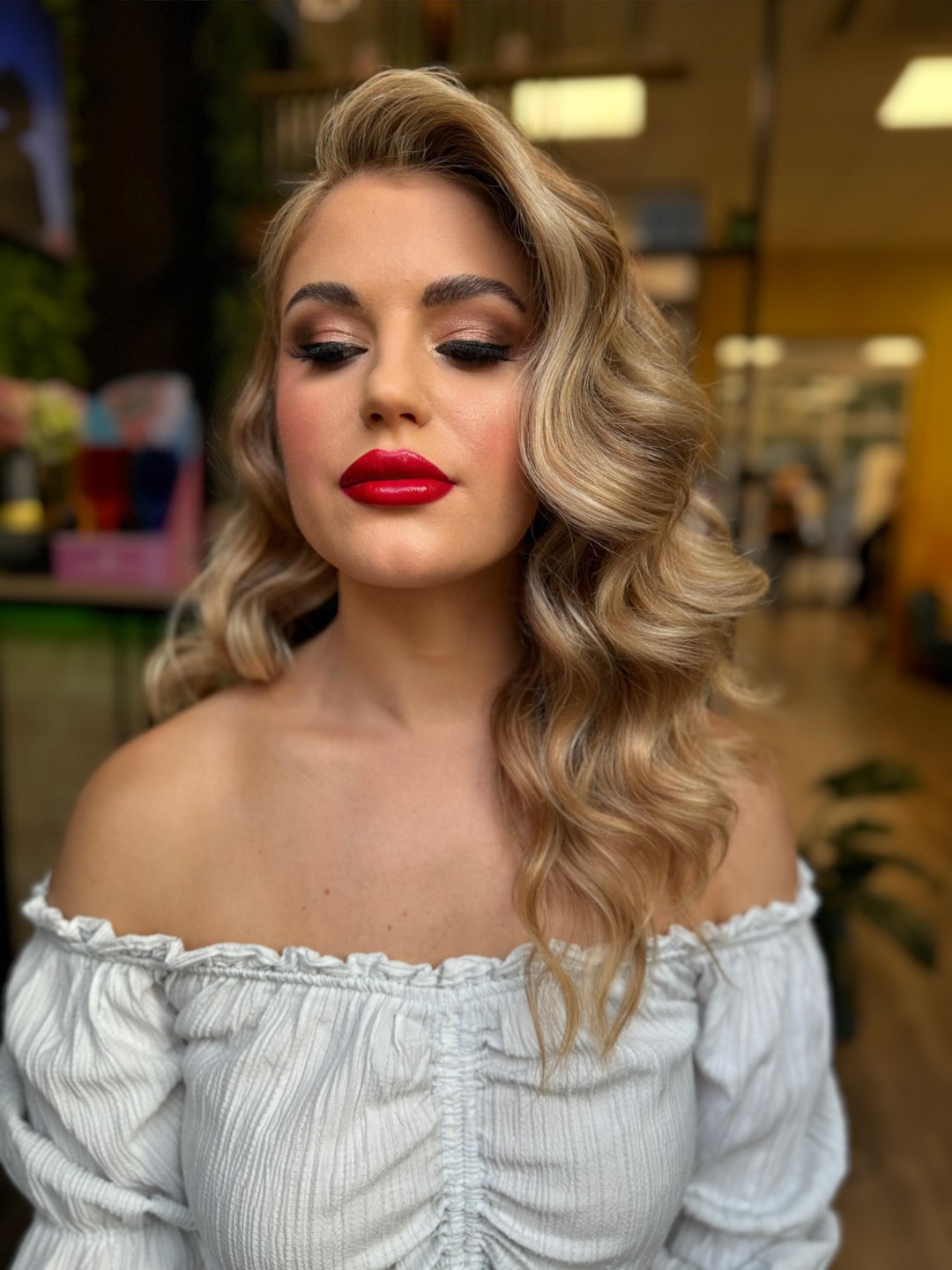 Hollywood valovi - duga kosa - Epic Hair Design, Zagreb Feniranje i stiliziranje Frizerski saloni Feniranje i stiliziranje, Zagreb, Črnomerec