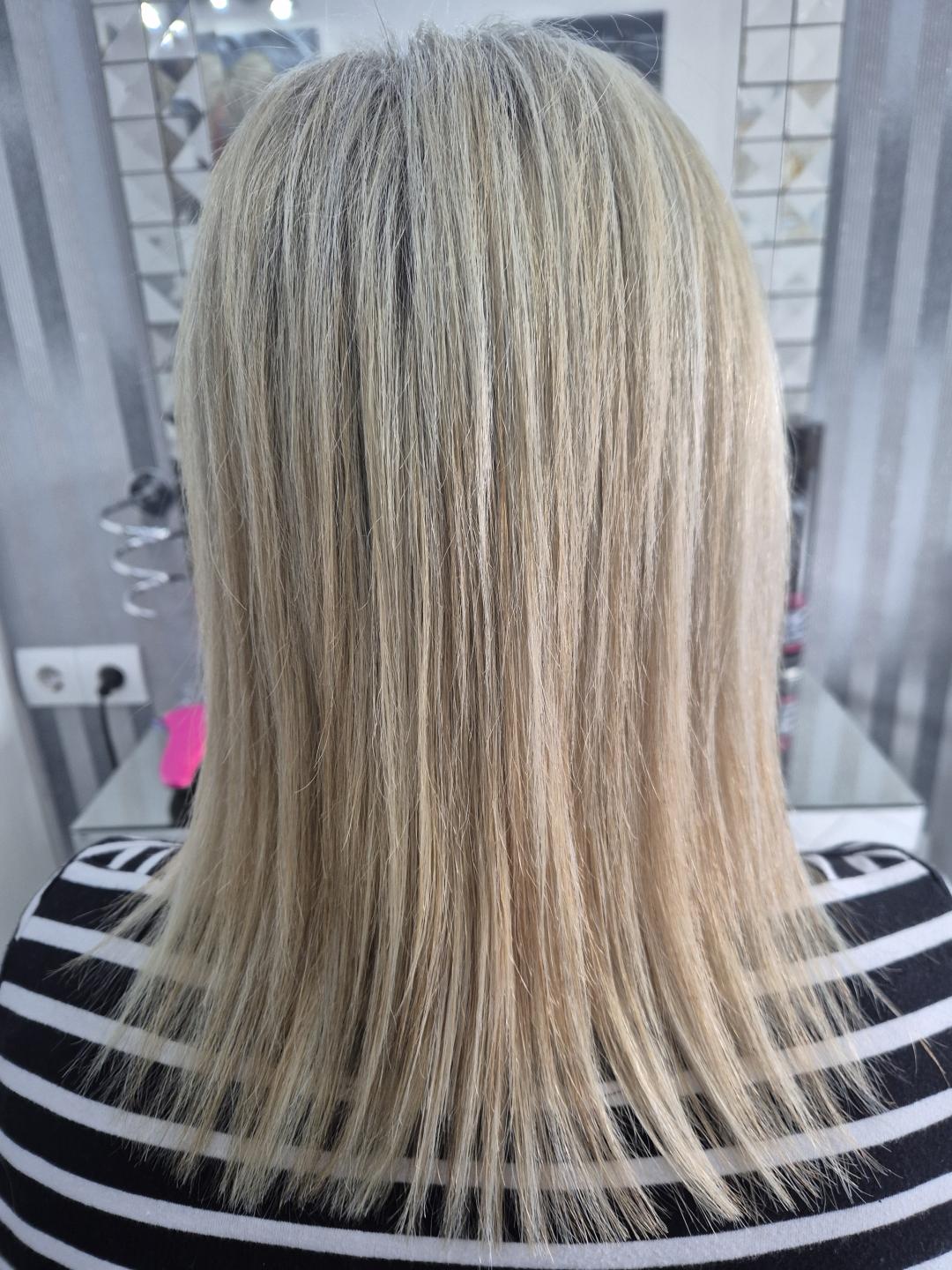 Frizerski studio Blondy #kriz Pramenovi Klasični pramenovi na foliju + feniranje - poluduga kosa