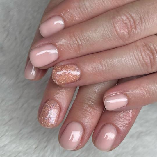 Mia’s Beautique #zagreb Manikura Comby manikura i gradivni trajni lak -ruke