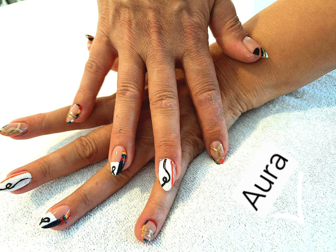 Aura #velika-gorica Manikura Comby manikura + trajni lak