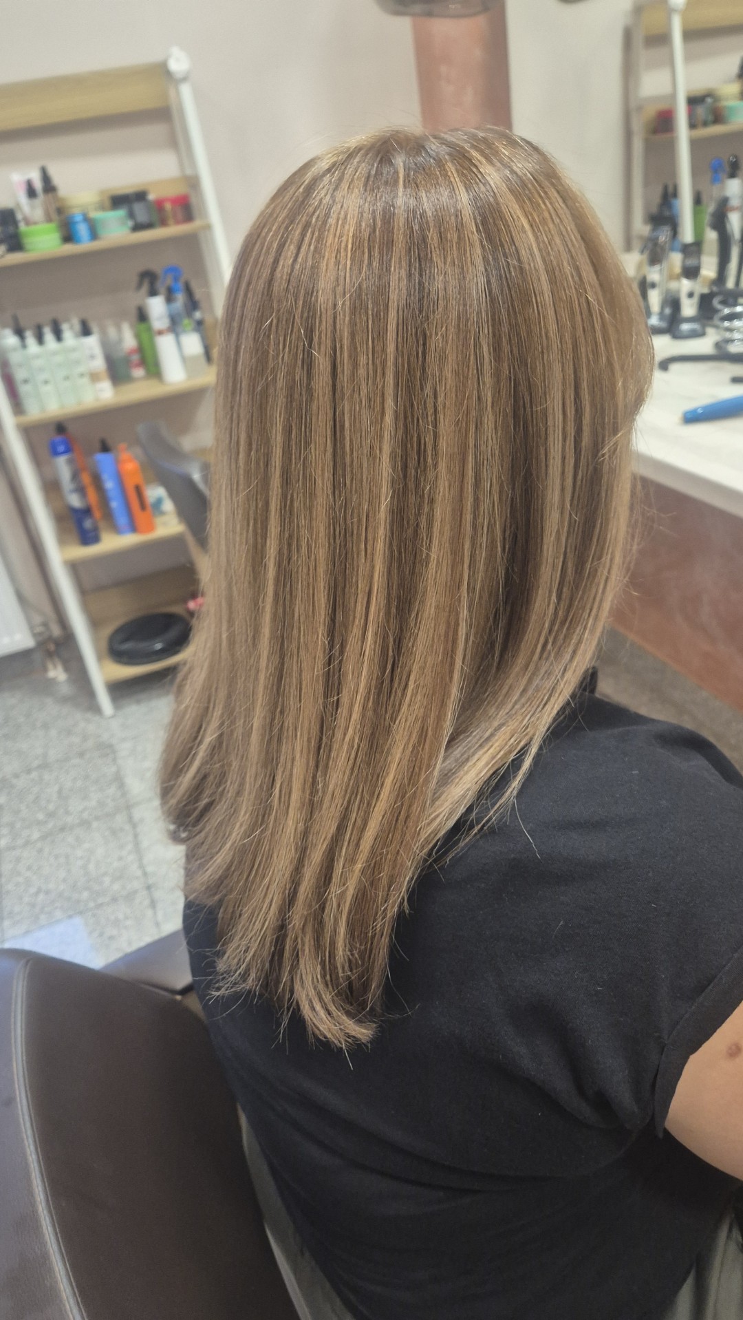 Studio Extreme #zagreb Pramenovi Površinski pramenovi nakon 3 mjeseca - duga kosa