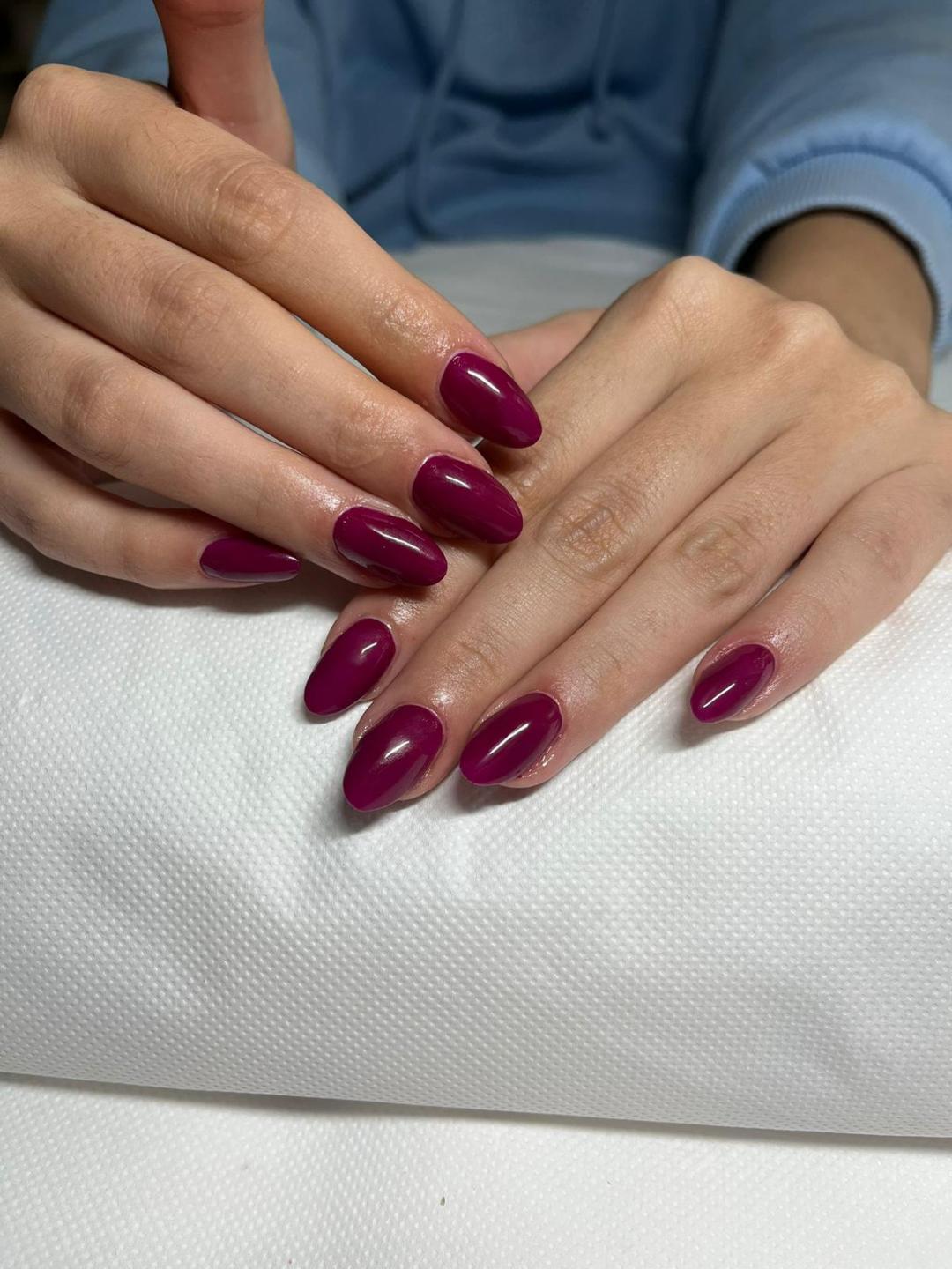 Ugradnja noktiju - M dužina - Glow Differently, Zagreb Nadogradnja noktiju Nokti Nadogradnja noktiju, Zagreb, Donji grad - Centar