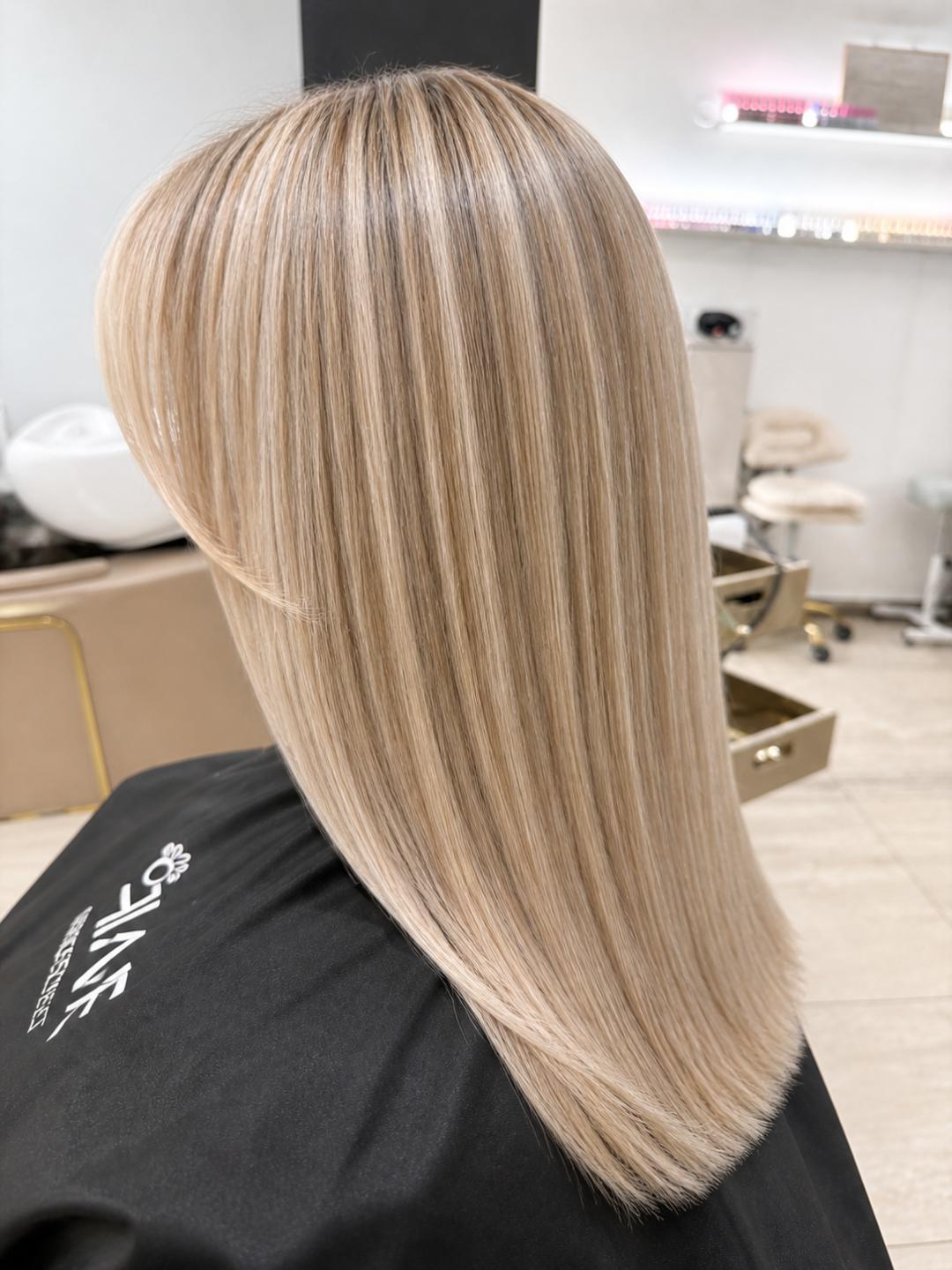 Pramenovi na foliju CIJELA GLAVA + preljev + feniranje - DUGA kosa - SABRINA STRIJA BEAUTY & SPA, Zagreb Bojanje kose Frizerski saloni Bojanje kose, Zagreb, Novi Zagreb – zapad