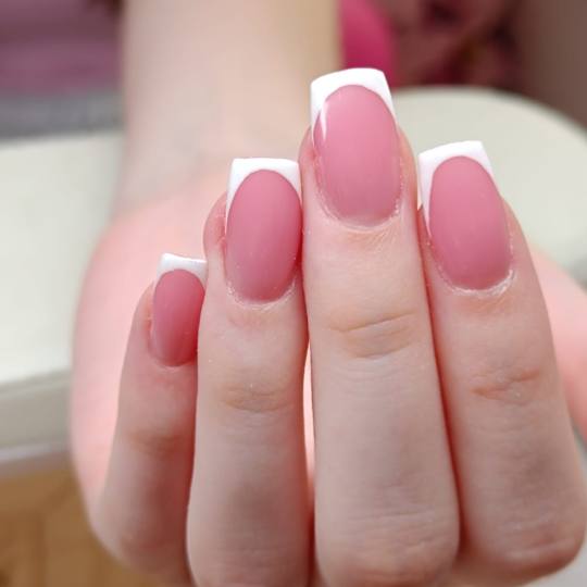 Beauty Studio Amina #zagreb Gel lak Gel ugradnja noktiju M dužina