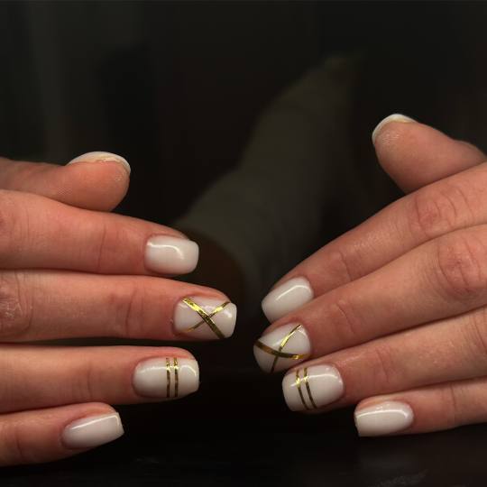 Femme Fatale #zagreb Nadogradnja noktiju Ugradnja noktiju - S dužina