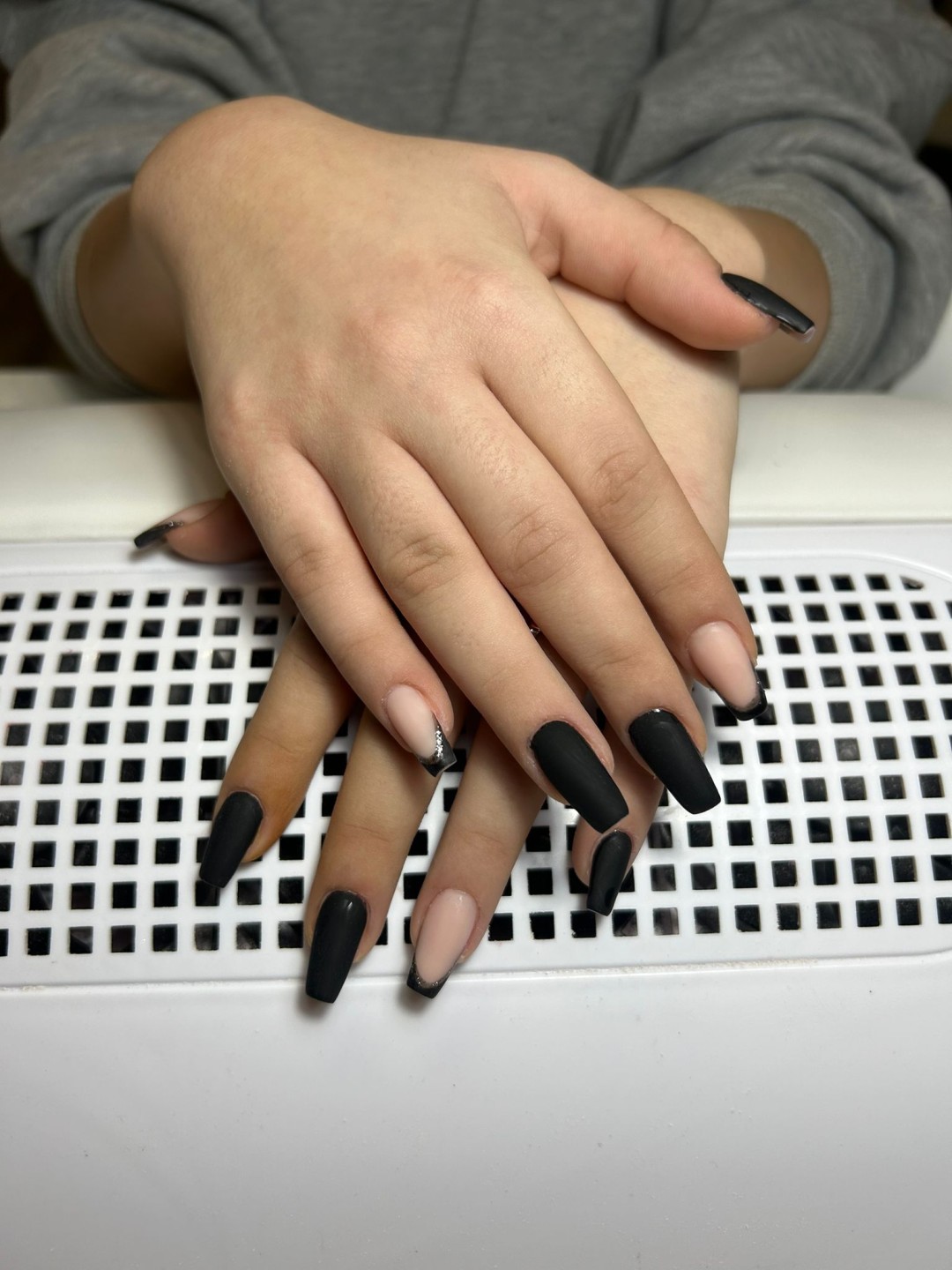 Ugradnja noktiju - M dužina - Glow Differently, Zagreb Nadogradnja noktiju Nokti Nadogradnja noktiju, Zagreb, Donji grad - Centar