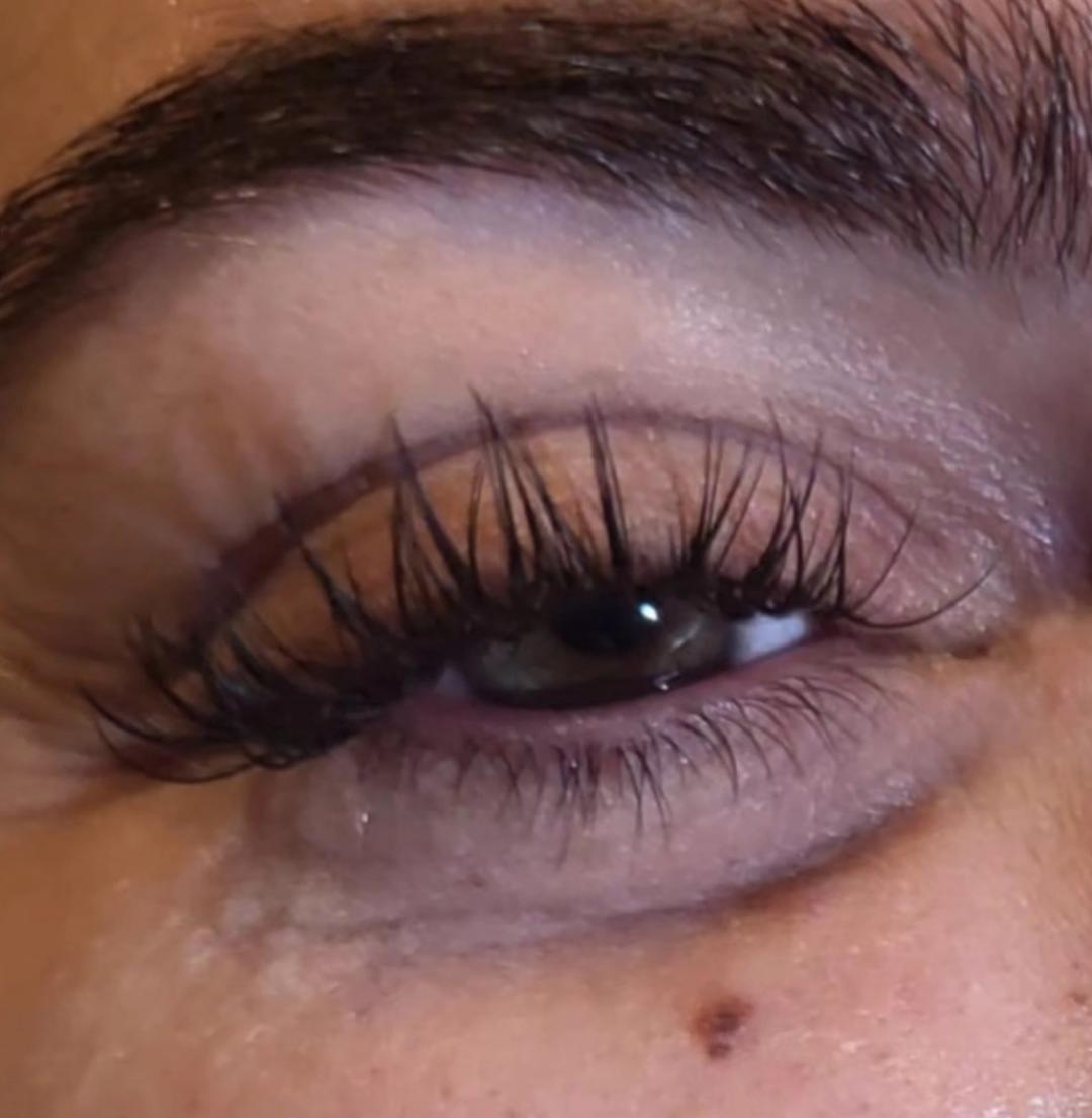 Josea beauty studio #zagreb Nadogradnja trepavica Ugradnja klasičnih trepavica