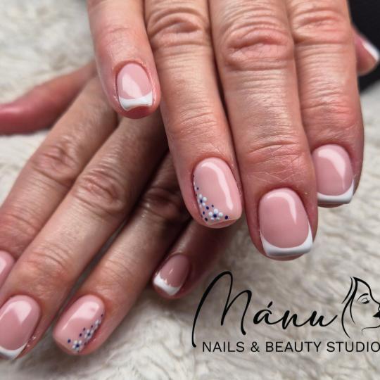 Nails & Beauty Studio Mánu usluga