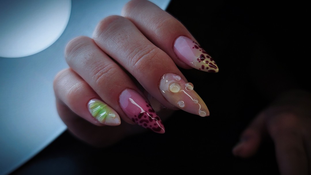 TINA NAIL ART STUDIO #velika-gorica Nadogradnja noktiju Ugradnja noktiju - L dužina
