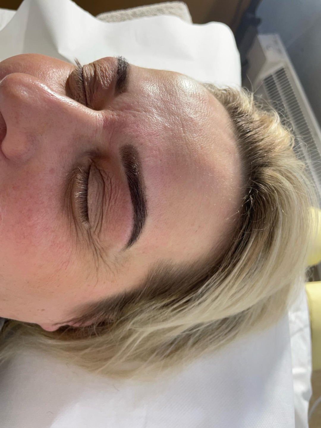 DolceTabana #zagreb Obrve Korekcija obrva + farbanje