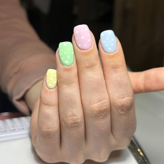 Glow Differently #zagreb Manikura Manikura + trajni lak