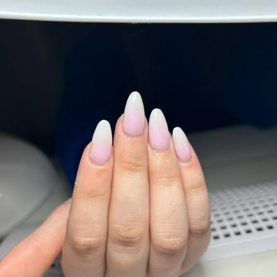 Glow Differently usluga