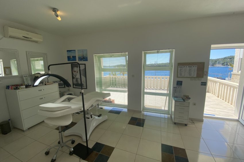 Kozmetički salon Lash and Brow studio Rogoznica