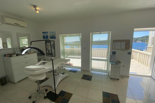 Kozmetički salon Lash and Brow studio Rogoznica