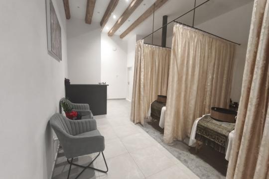 Salon za masažu Thai massage by Oaee Trogir