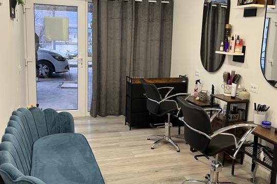 Frizerski studio Jo Split