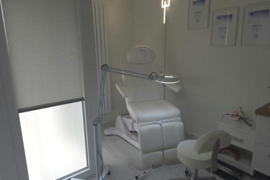Salon za njegu ruku i stopala White Swan Studio Osijek
